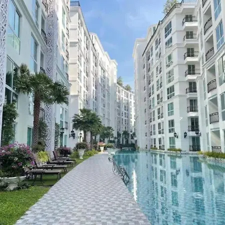 Pattaya Olympus Condo Direct Pool Access
